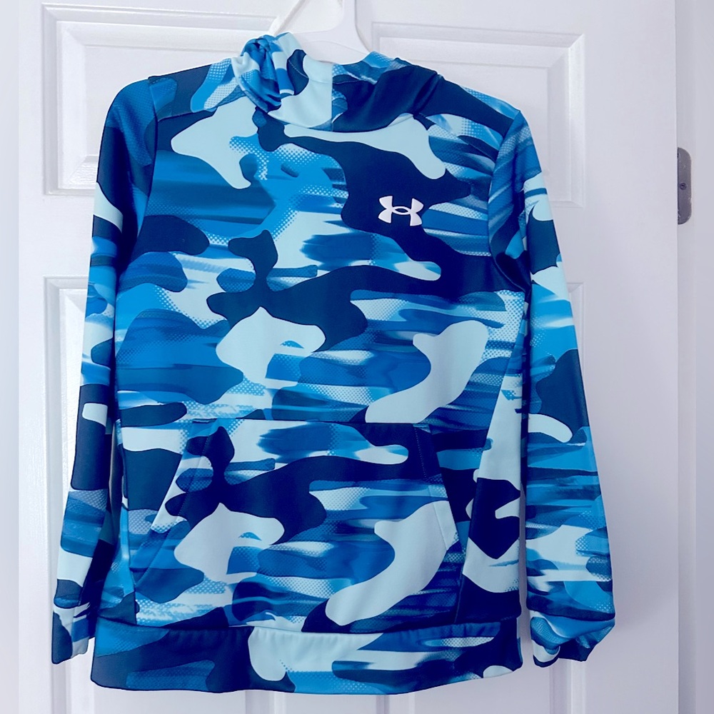 Under Armour hoodie almost new